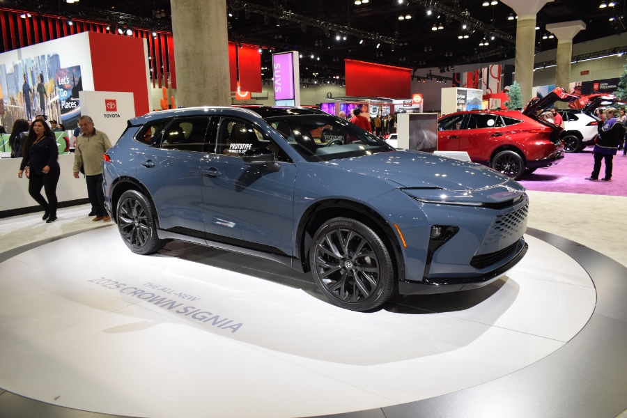 Toyota Crown Signia hybrid