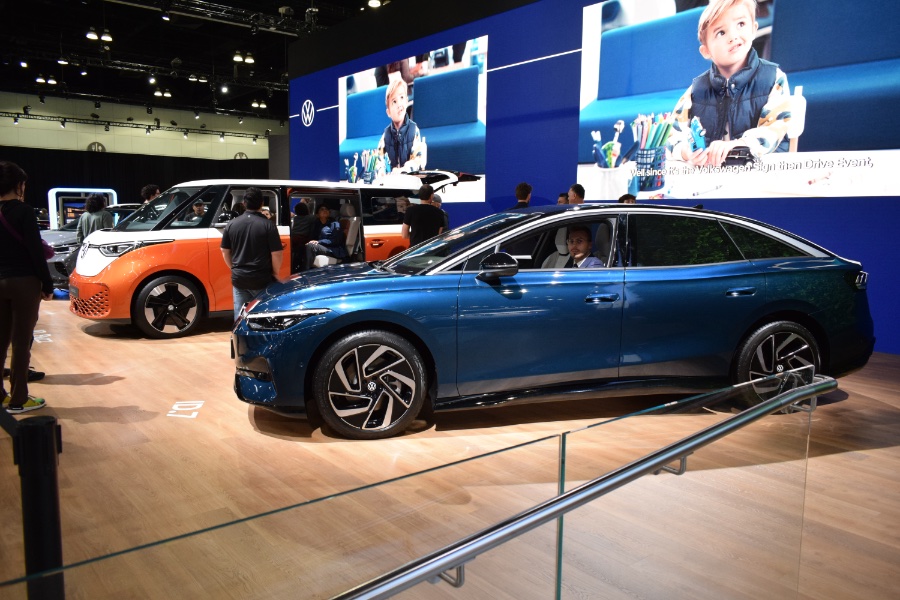 Volkswagen ID.7 and ID Buzz