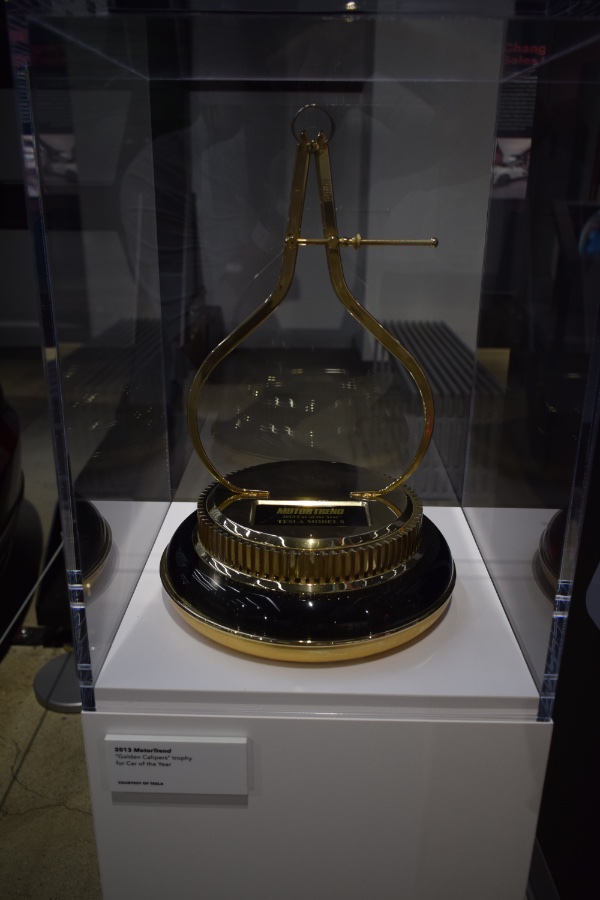 2013 Car of the Year Golden Calipers