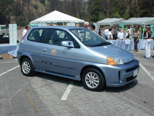 Honda FCX leased to Los Angeles DWP