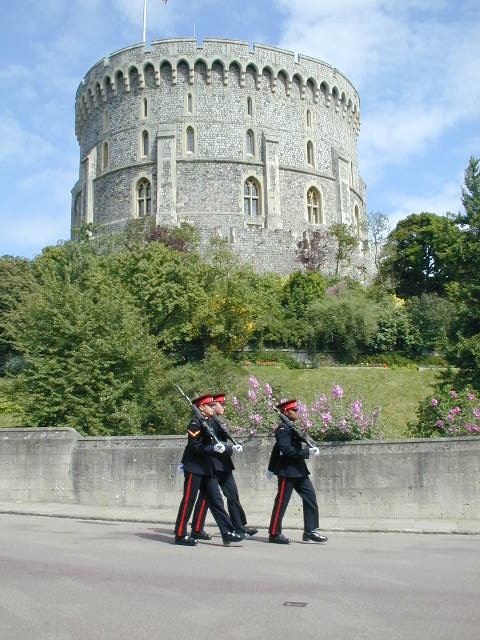 Guards in front of the Round Tower