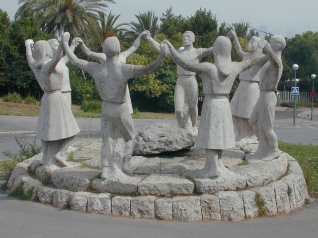 Sardana statue