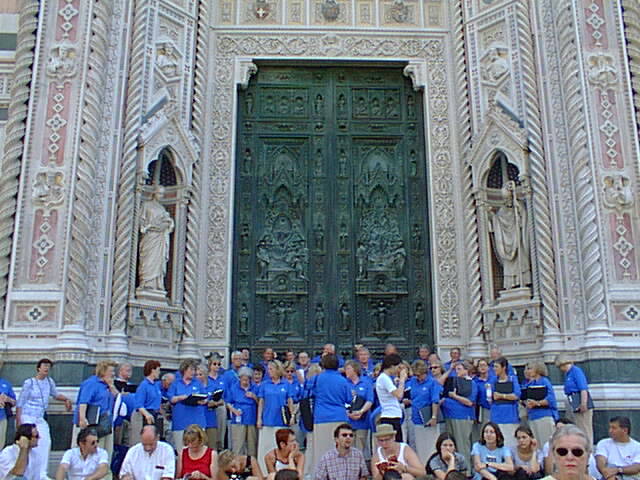 On the steps of Santa Maria del Fiore