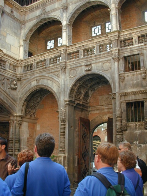 Newer section of Hotel de Bernuy