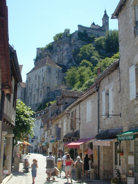 Rocamadour, looking up